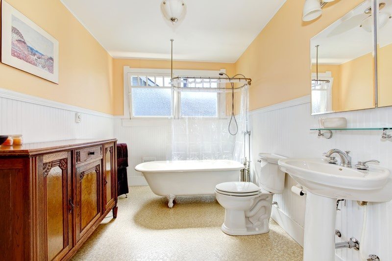10 Ways To Utilize Corner Spaces In Small Bathrooms
